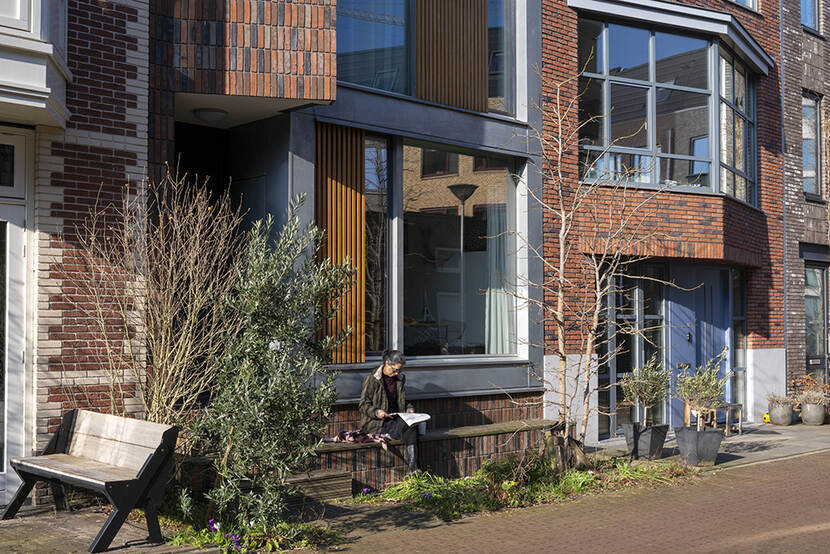Gevel in spoorzone Delft