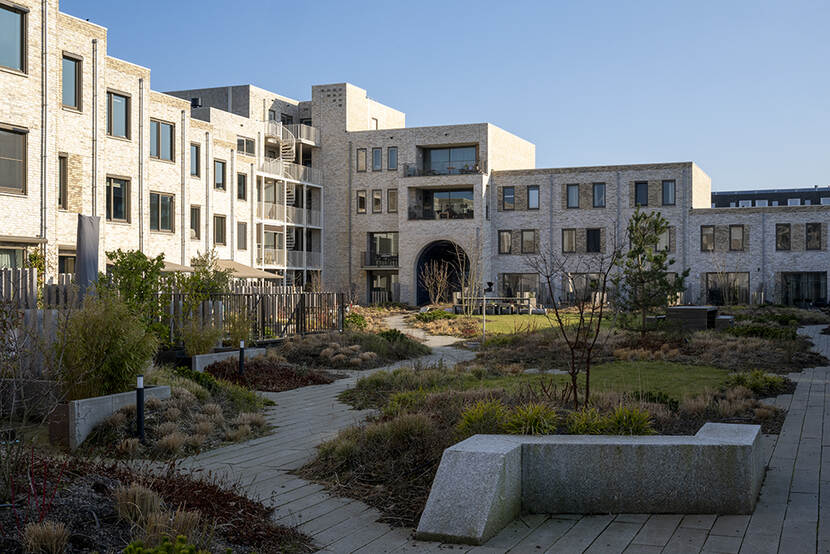 Een hofje in spoorzone Delft